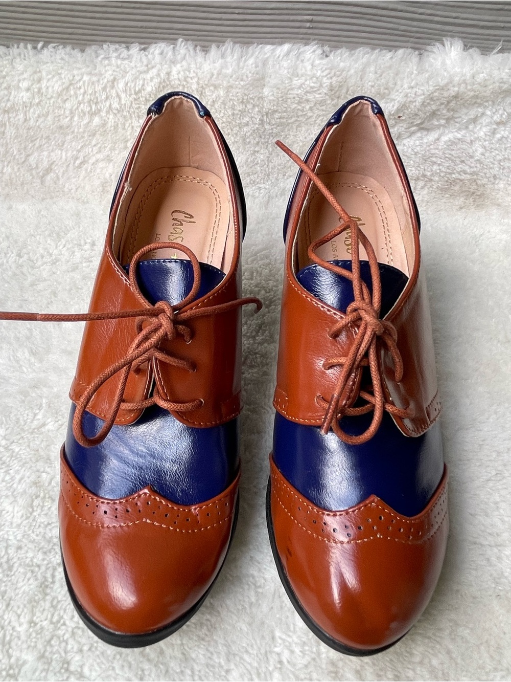 Chase & Chloe Dora-5 Two Tone Oxford Heels Vintage Retro Pumps Size 6.5